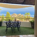 Sublime Avec Vue Et Jacuzzi Casa de Férias *