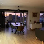 Sublime Avec Vue Et Jacuzzi Casa de Férias *