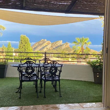 Sublime Avec Vue Et Jacuzzi Nyaraló *