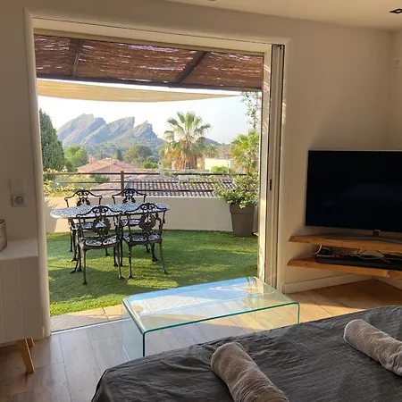 Sublime Avec Vue Et Jacuzzi Nyaraló